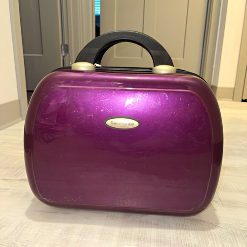 Samsonite hard shell cosmetic - hard,