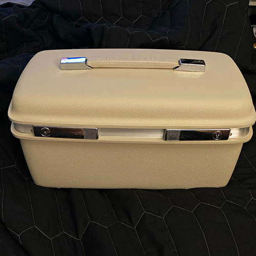 Samsonite saturn makeup case - samsonite,