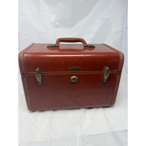 Vintage samsonite train case - train,