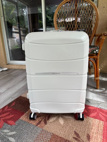Samsonite outline pro - pro, medium