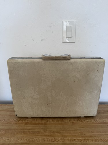 Vintage samsonite hard shell - samsonite,