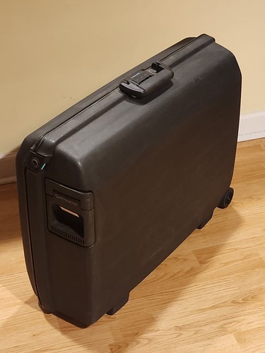 Vintage large samsonite oyster - large,