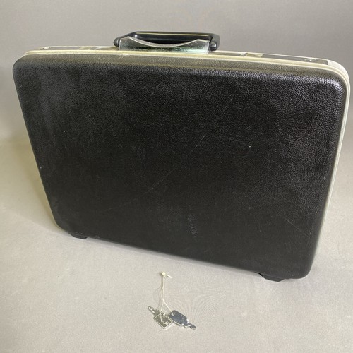 Vintage black samsonite hard - black,