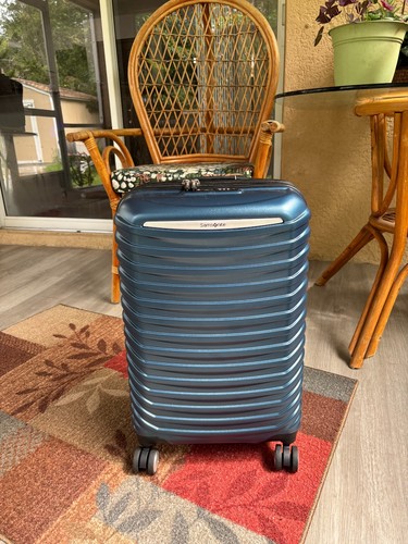 Samsonite spin tech - tech, carry-on