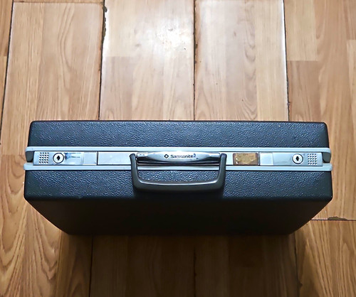 Samsonite locking hardcase - samsonite,
